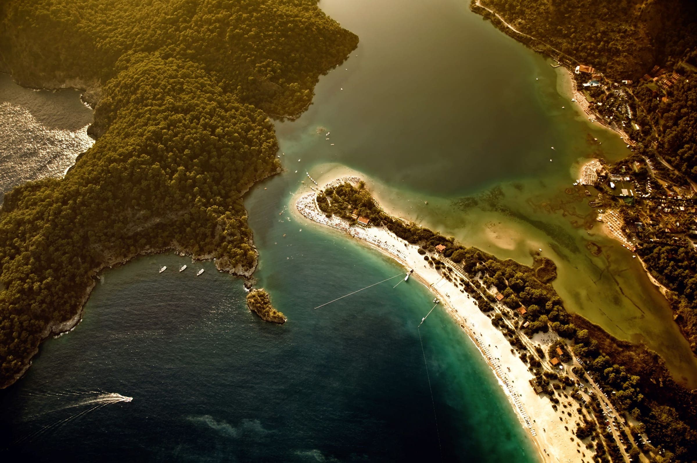 The Ölüdeniz lagoon and the curve of the beach from directly above